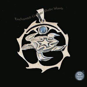 Sterling Silver 925 𝑻𝒖𝒓𝒕𝒍𝒆 𝒔𝒑𝒊𝒓𝒊𝒕 w/Rainbow Moonston